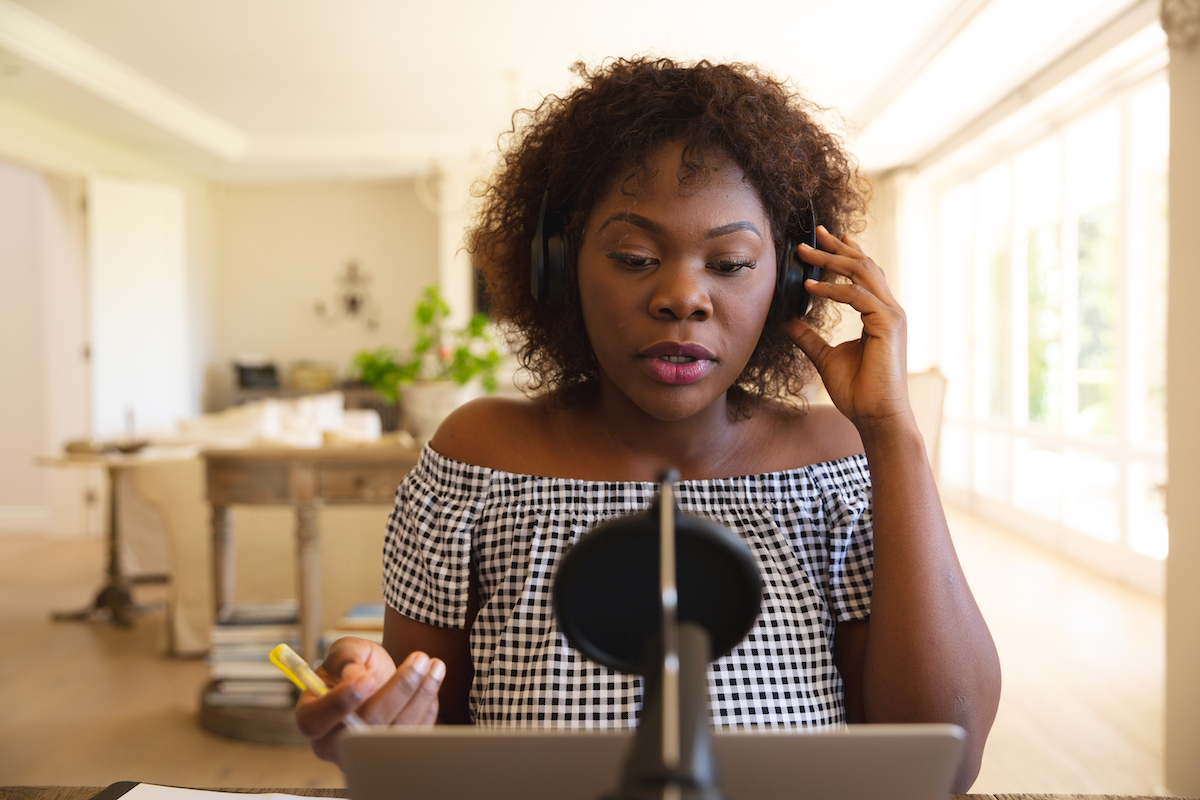Podcasting benefits for businesses